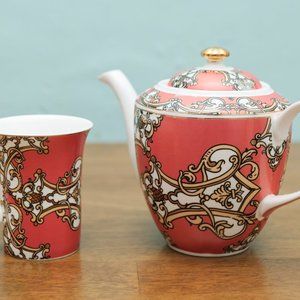 Grace's Teaware Coral Pink Teapot and teacup Set